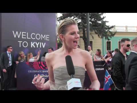 ESCKAZ in Kyiv: Levina (Germany) singing on the Red Carpet