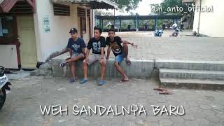 Download lagu Ada yang baru nih mp3 Download lagu Ada yang baru nih mp3