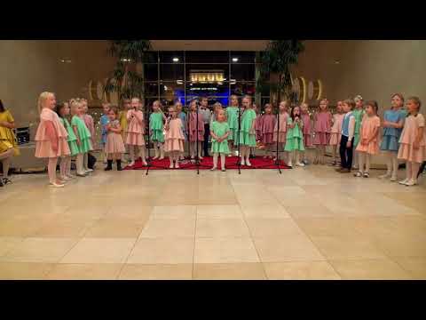 PORILAUL - LAULUPESA | Laulupesa Jõulukontsert kaubamajas 15.12.2017