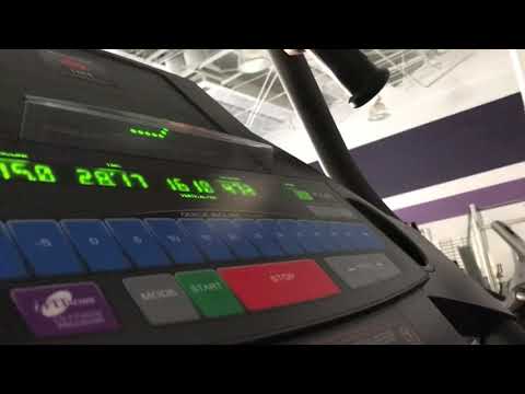 Tarzan-Maxx.com - Body Sculpture with Mr. Universe video.