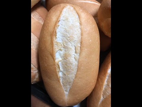 Bánh mì Việt Nam vỏ mỏng giòn