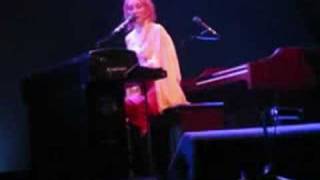 Tori Amos- Crazy