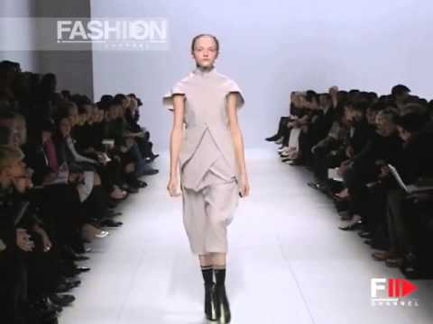 Fashion Show "Rick Owens" Spring Summer 2008 Pret a Porter Paris 1 of 3 by Fashion Channel
