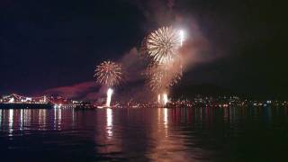 preview picture of video '【北海道の絶景】2010 函館港花火大会 ★Hakodate port fireworks'