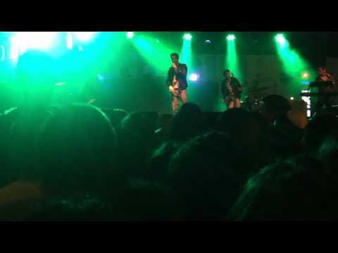 Ivri Lider performing Mary La'Netzach live @Ashdod.