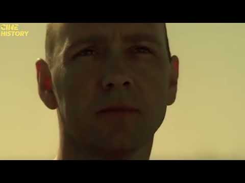 Se7en (1995) The climactic “What’s in the box?” scene is shocking and devastating.