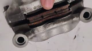 Vídeo de Pinça Freio Dianteiro Esquerda- Suzuki B King 1300 2010