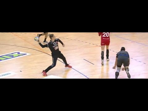 Barbara Arenhart - Golgeter među stativama