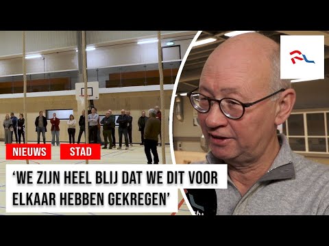 Vernieuwde sporthallen Oranje Wit officieel open