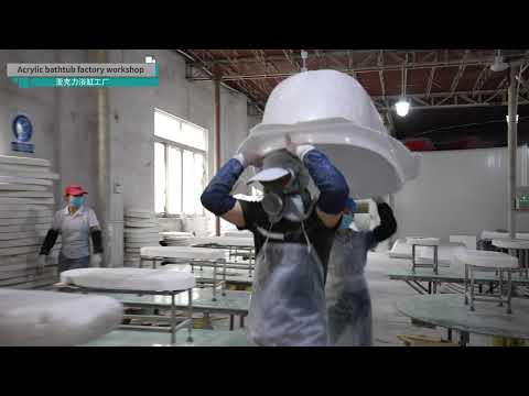 Bathtub production inside China sanitary ware factory