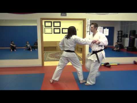 Funakoshi Throw - Byobudaoshi (To topple a folding screen)