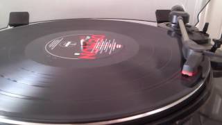 SAXON - To live by the sword - (Lionheart - 2004)