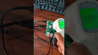 Windows 11 on world's smallest computer #raspberrypi #windows11 #shorts