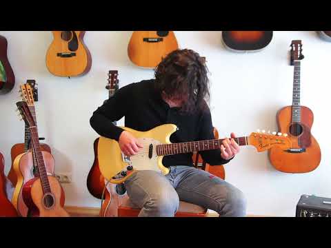 Fender Musicmaster 1973 electric guitar - fantastic little guitar with vintage charm and honest sound and character - check video! image 11