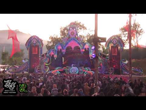 Janczur @ Mundo de Oz 2018 - like BODY SUIT tv