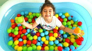 Download lagu Color song Learn Colors Ball with Mommy Öykü and... mp3