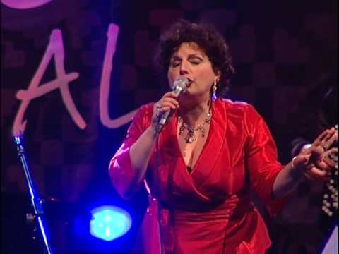 Marili Machado en Milonga de la Anunciacion Maria de Buenos Aires de Piazzola/Ferrer