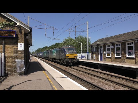 DRS 88010 & 68016 at Cuffley! - 4Z27 Mossend to Daventry - 25.05.2020