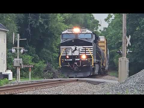 NS 4920 Fresh Paint Leading! NS 4597 on NS 15T Passing Through in Boyce VA