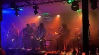 STILLER HAS  Aare &quot;Dr Aare naa&quot; live Cover bye THE BETTY AND THE SURFMANIACS