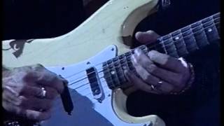 smoke on the water ( Ritchie Blackmore&#39;s Rainbow Dusseldorf 1995 )