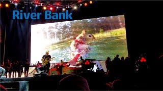 Brad Paisley - River Bank | StewarTV