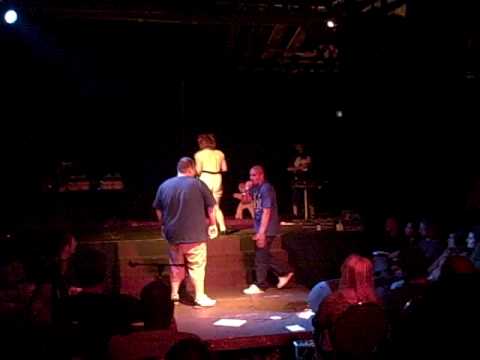 Japanese Jesus vs Tommy Gunz