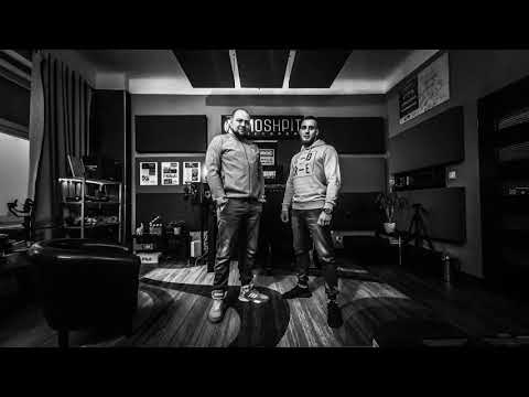 CHOMIASTY X MAŁY ( PZSP KLIKA ) - CZŁOWIEK Z MARMURU PROD.NONS