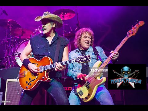 Music Mania Podcast 8/11/16 W/ Greg Smith (Ted Nugent Band)