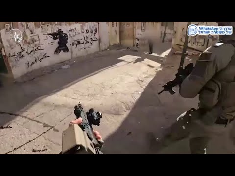 Yamas operators arresting a person wanted for terrorist activities in the Ramallah area