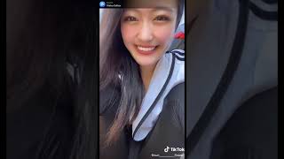 《エロTikTok》『パンチラ』黒ストって素敵