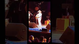 Dwight Yoakam Close Up the Honky Tonks 2020