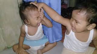 Download lagu Momen lucu adik kakak berantem (hanna&syafa) mp3