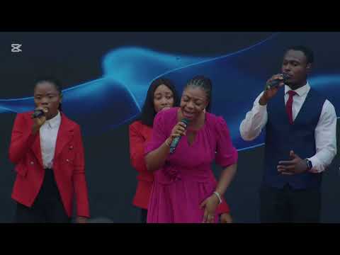 Spontaneous worship by Efiba Yankey