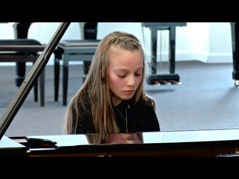 Steinway Piano Competition 2019 - BENIEST CHLOE  - CAT 1