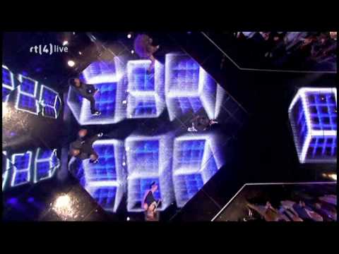 Raffaëla Paton in The Voice of Holland 17-12-2010