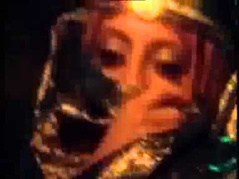 Video thumbnail for Μια Ματιά σου Μόνο Φτάνει (Mia Matia Sou Mono Ftani)