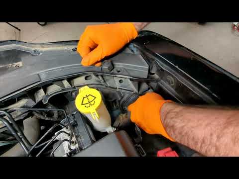 2011–2023 Chrysler 300 Headlight Bulb Replacement Guide – Illuminate Your Path with DIY Bulb Replace