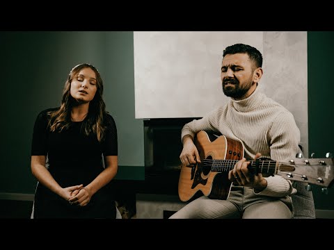 Cătălin Ciuculescu și LOURDES - Poveste | Colind