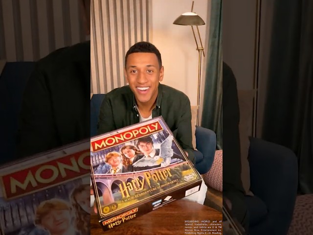 Vídeo relacionado con Hasbro Gaming, Regalos Fiesta de Halloween para Niños y Niñas Juego de Misterio de Mesa Monopoly Edición Harry Potter - Versión Italiana