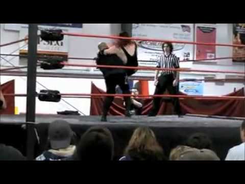 FIRST MATCH ! Johnny Konshahawkin ( Jimmy Lyon ) vs Tony Graves- Side Show Pro 3/31/2012