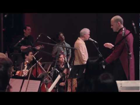 Jherek Bischoff ft. David Byrne and the Wordless Orchestra - "Eyes"