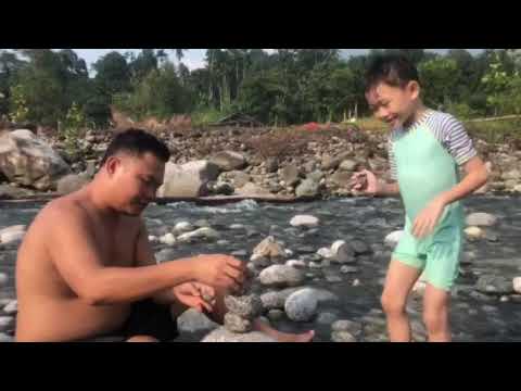 Dady n bryianz at Polumpong River Kota Belud