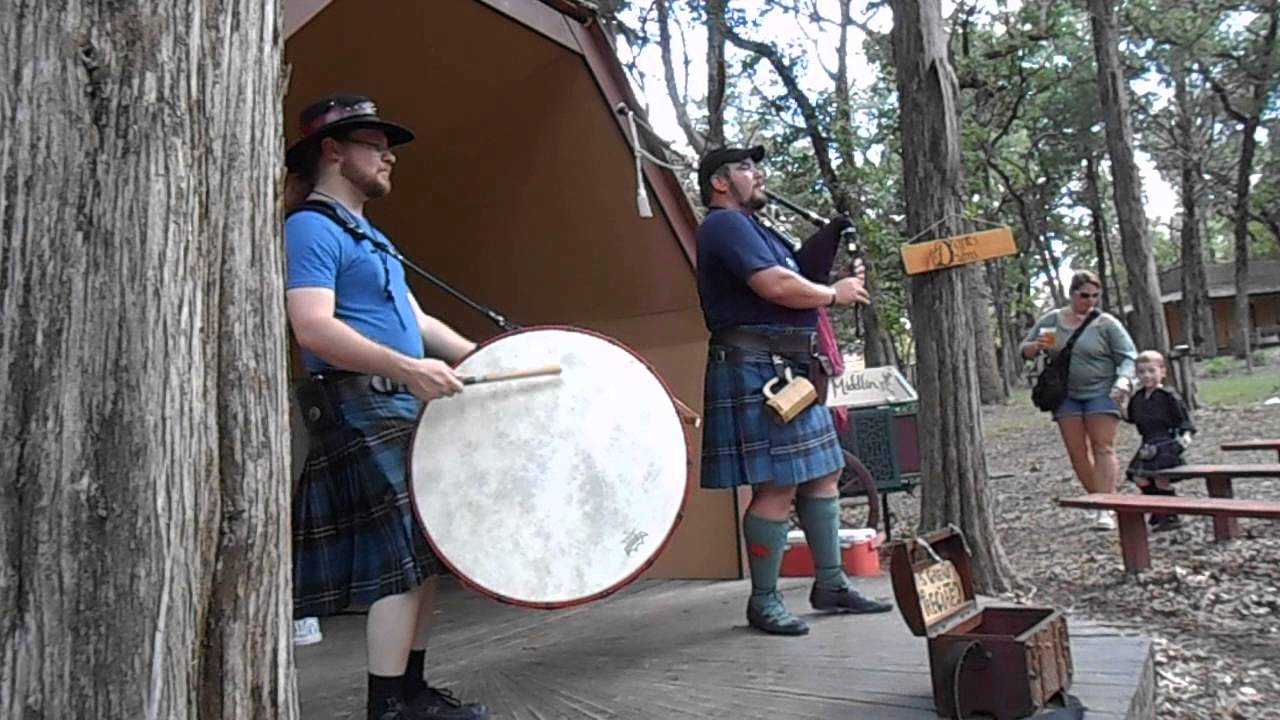 Hire Universal Bagpipes Bagpiper in Branson, Missouri
