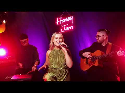 Event Entertainers presents Honey Jam - I m Outta Love