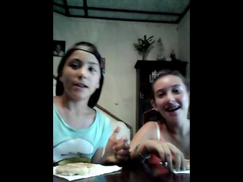 Opiniao de erika Rodrigues e ines Marcelino sobre a musica mc sapao