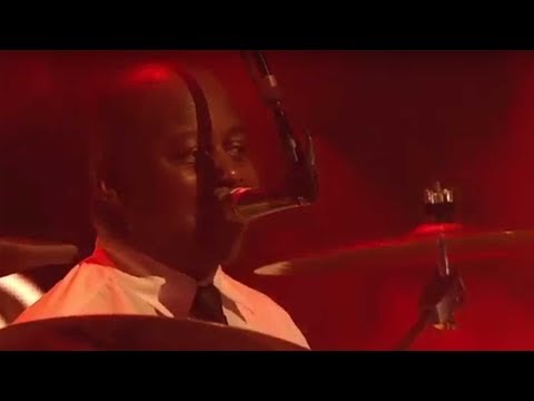 Nile Rodgers & CHIC featuring Ralph Rolle – Let's Dance