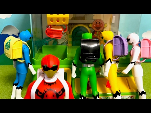 ジュウオウジャー　しゅつどう前にクレーンゲーム❤︎　アニメ　おもちゃ　ランドセル☆ジュウオウジャーたちがクレーンゲームでランドセルをゲットするよ♪ 何色のランドセルがとれるかな？