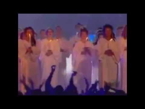 Christina Aguilera   EMA's 2003   Part 1 of 6