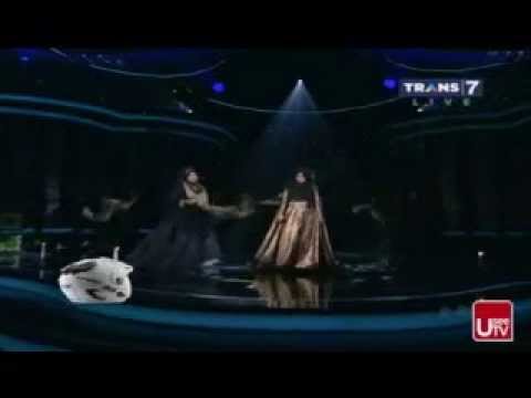 UMMI PIPIK feat MELLY GOESLAW - KERINDUAN // NADA DAN CINTA UNTUK UJE 26 APRIL 2015